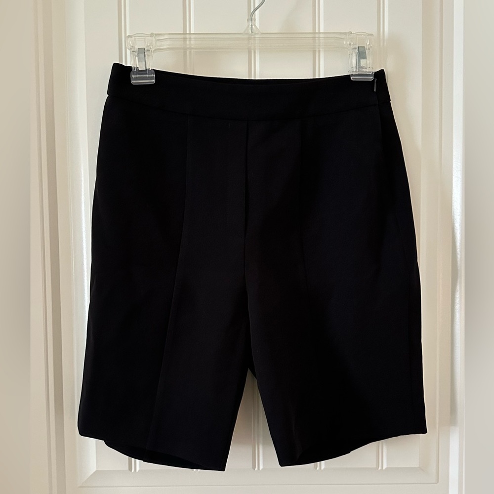 Amomento Slack Shorts